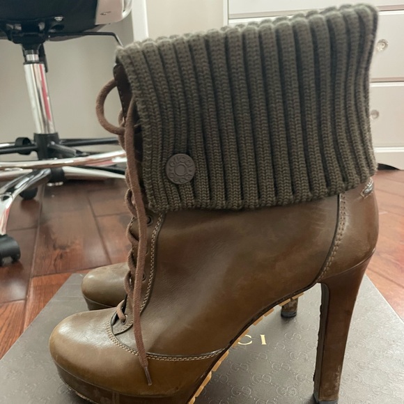 Gucci 2012 Brown Angeo Lace Up Heeled Bootie - Size 38 - Picture 13 of 16